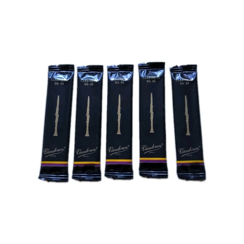 Vandoren clarinet reeds 5 - reeds, x