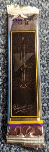 Vandoren v12 flat clarinet - b,