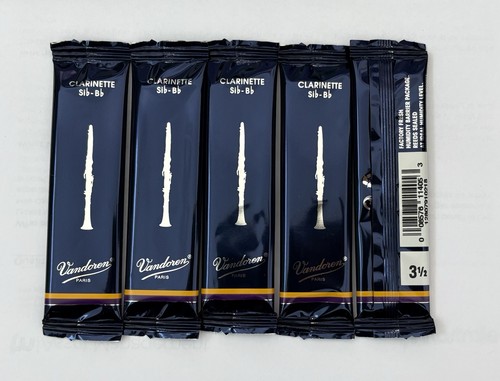 Vandoren flat clarinet - b,