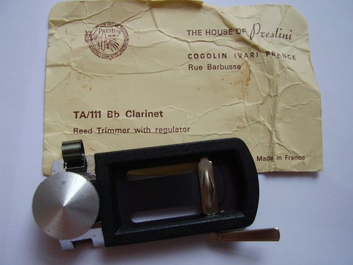 Clarinet reed trimmer - reed,